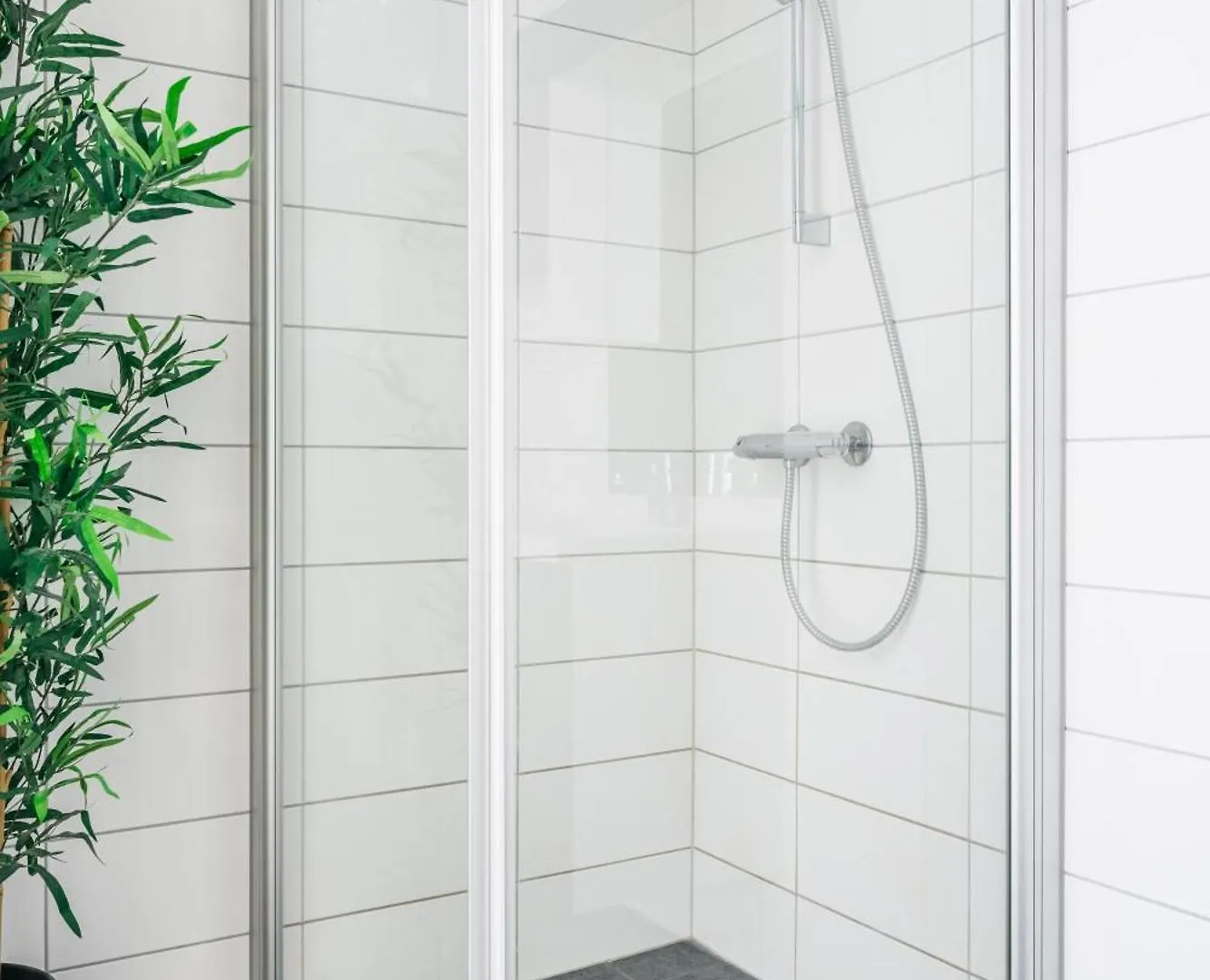 Stay Urban - Scandinavian Comfort With Private Balcony Bergen Apartment